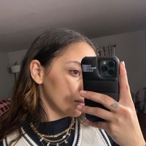 Meet your Posher, Ana